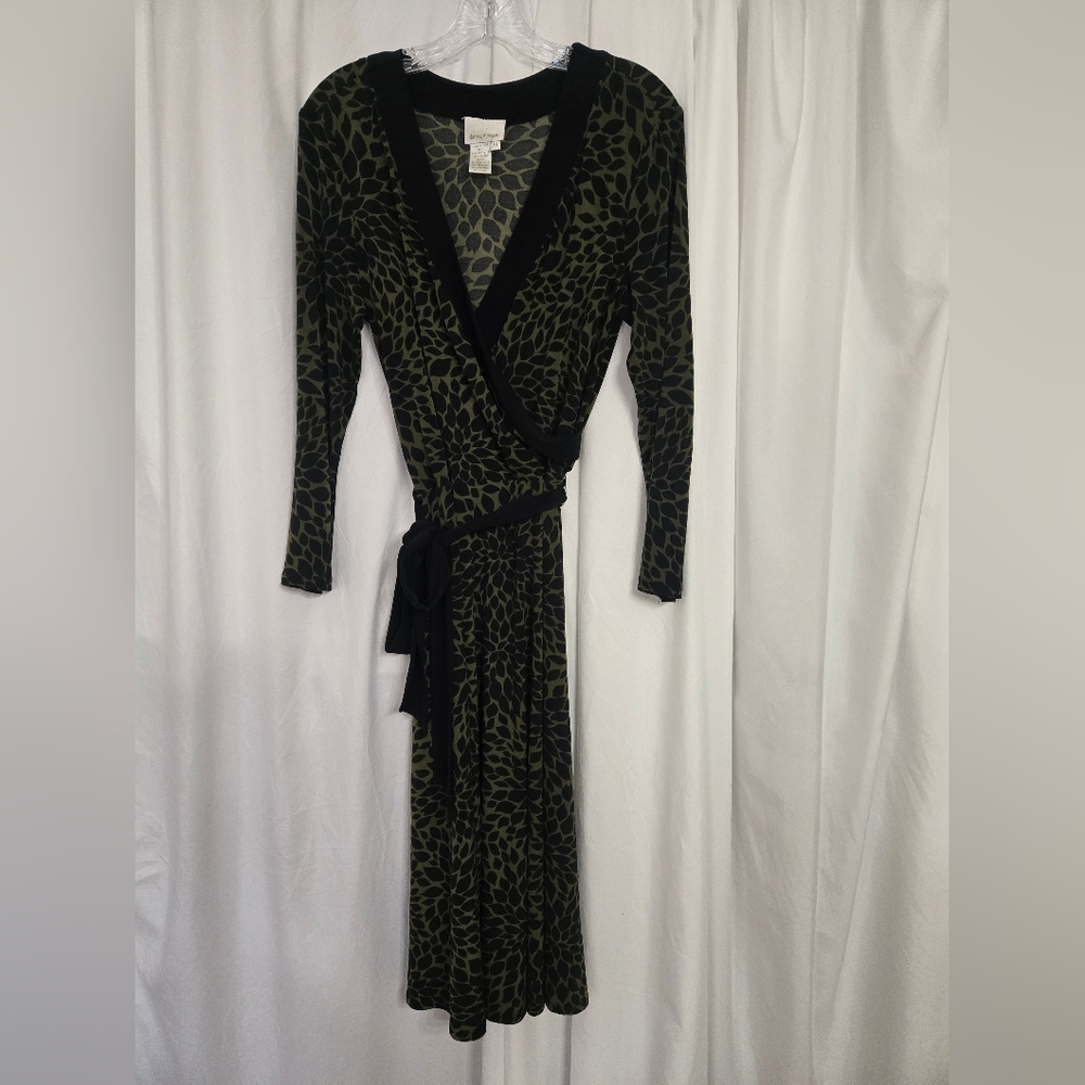 Donna Morgan Black/Green Leaf  Faux  Wrap Dress Size 14